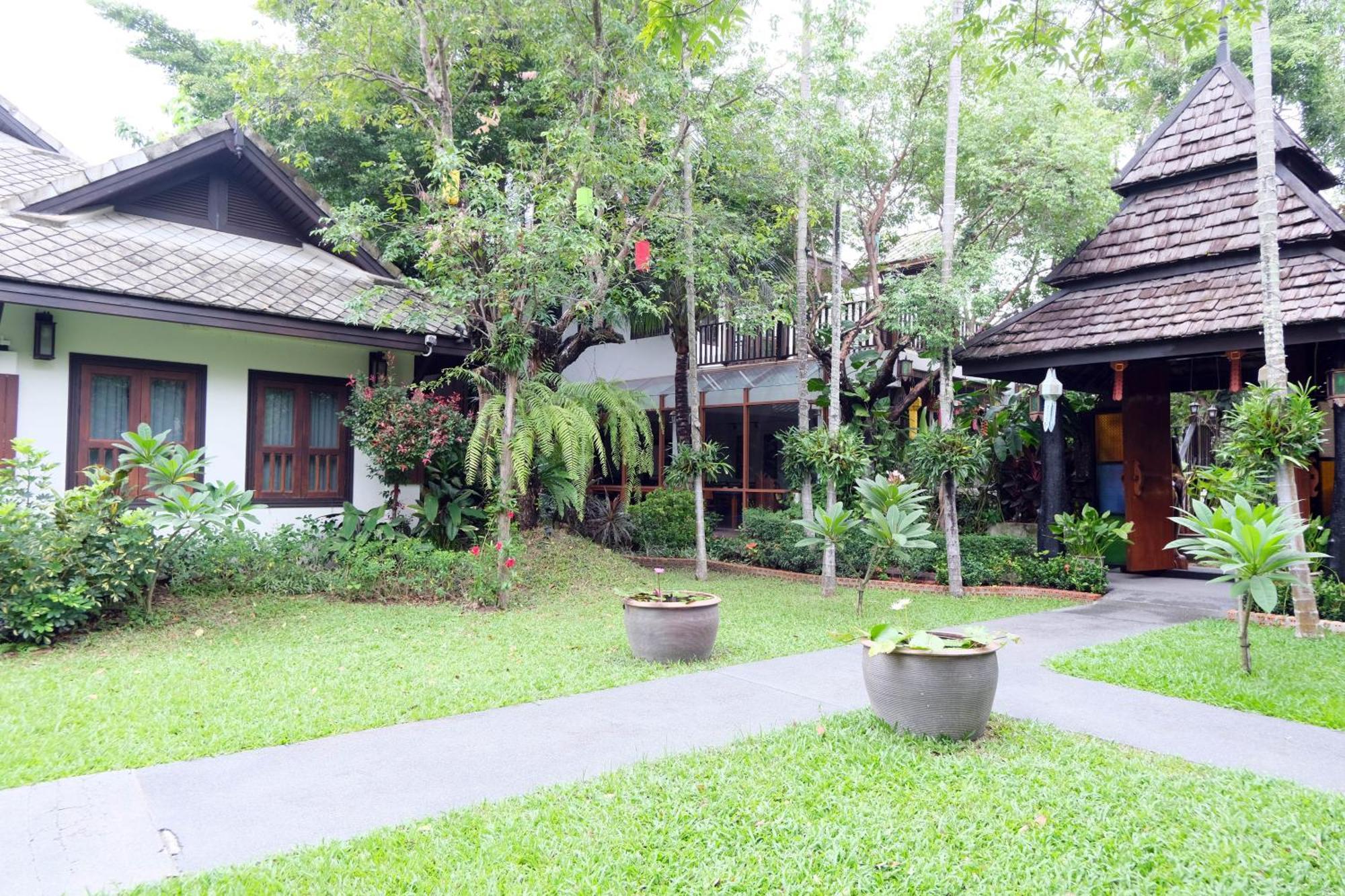 Vimarn Kaew Village And Resort Чиангмай Экстерьер фото